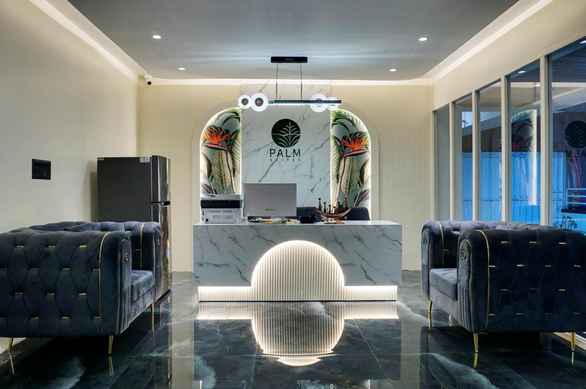 Palm Suites Baner- Indian Nationals Only 푸네 외부 사진