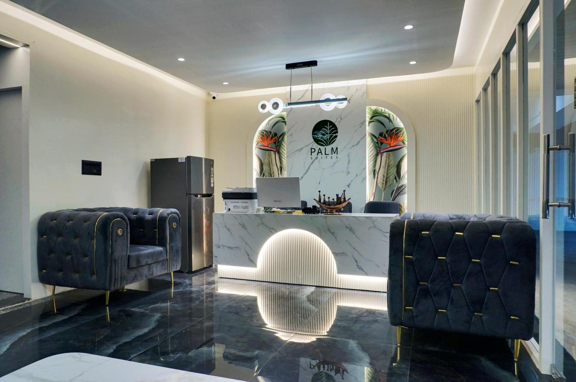Palm Suites Baner- Indian Nationals Only 푸네 외부 사진
